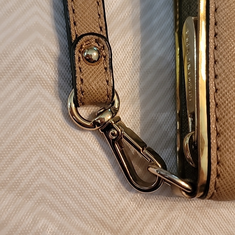 Michael Kors Tan Jet Set Wristlet Wallet - Picture 9 of 11